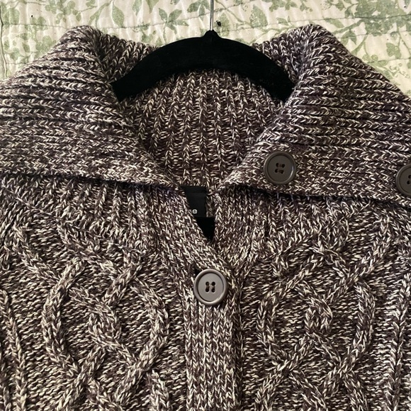 Its Our Time brown knit sweater size Large. Button front. Oversized collar. - Picture 3 of 7